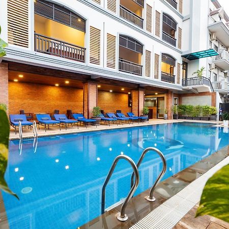 Blanc Smith Hotel Сиемрип Экстерьер фото
