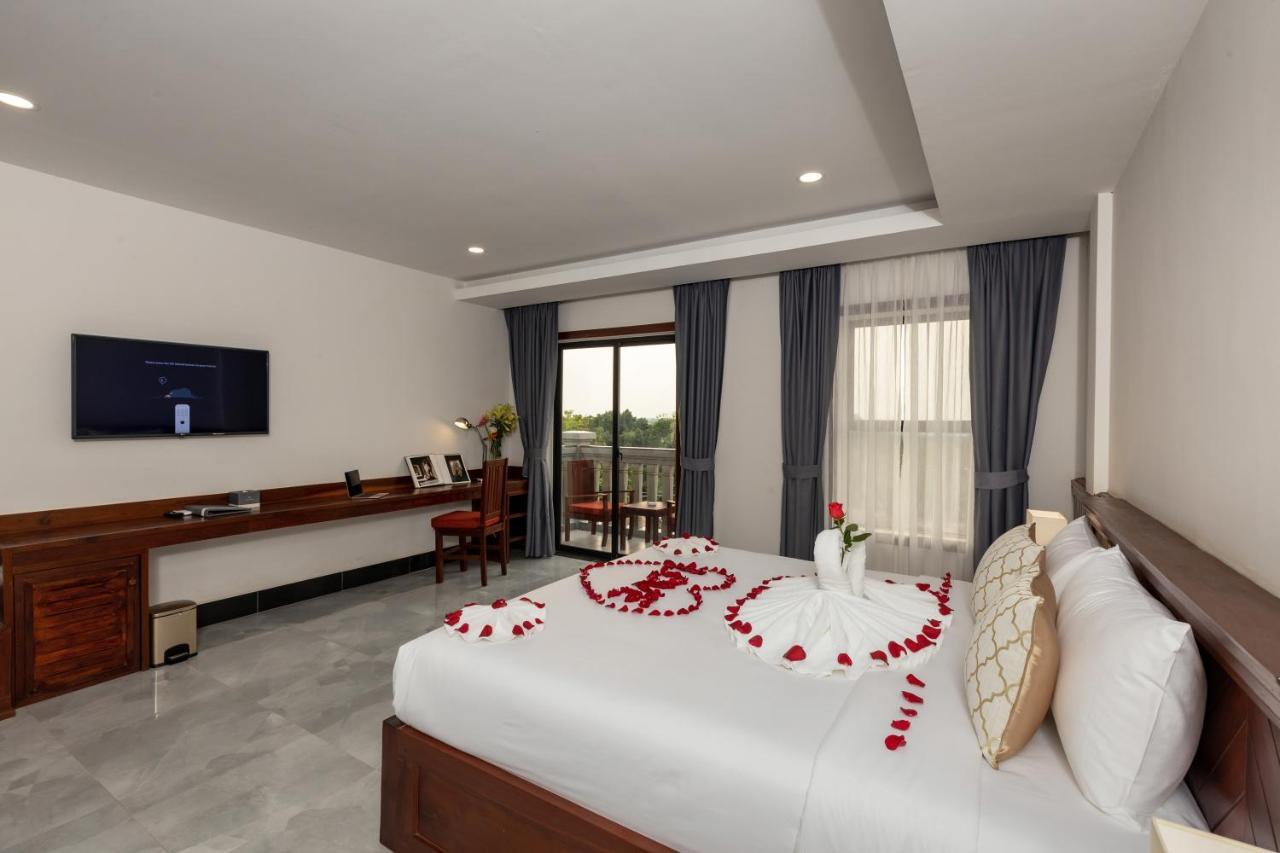 Blanc Smith Hotel Сиемрип Экстерьер фото