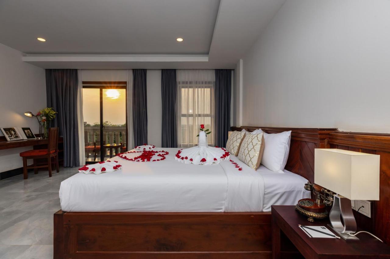 Blanc Smith Hotel Сиемрип Экстерьер фото