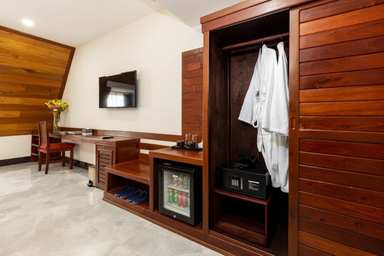 Blanc Smith Hotel Сиемрип Экстерьер фото
