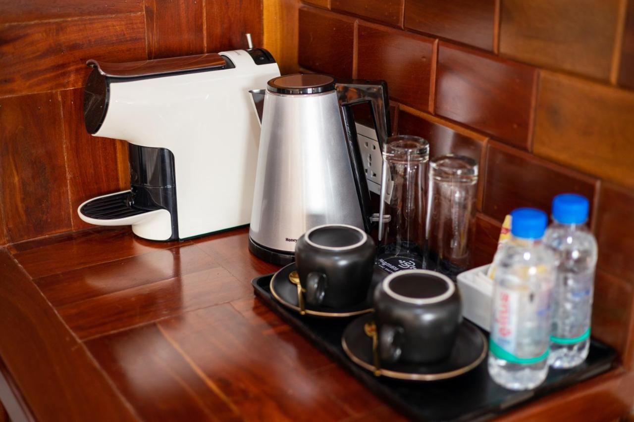 Blanc Smith Hotel Сиемрип Экстерьер фото