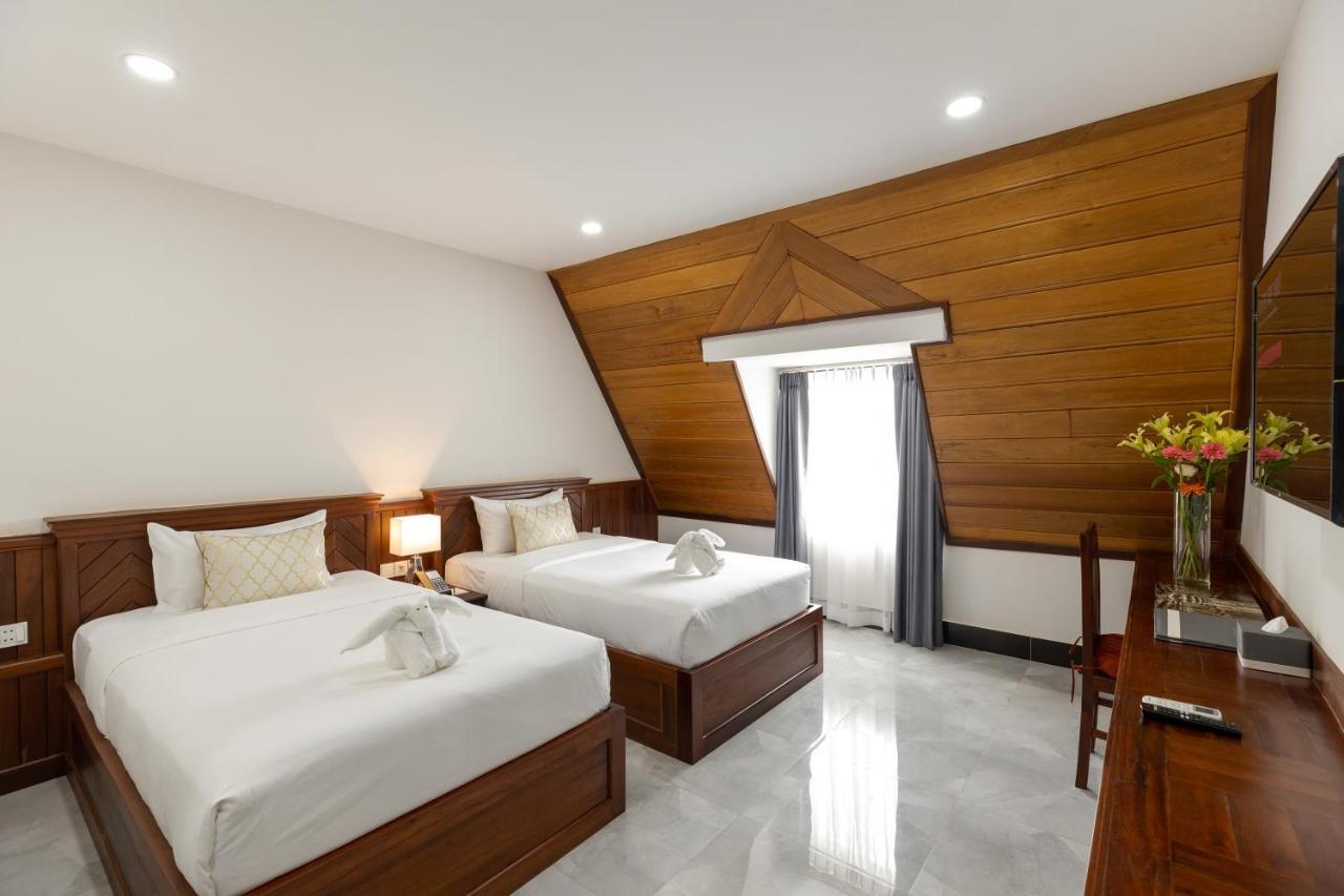 Blanc Smith Hotel Сиемрип Экстерьер фото