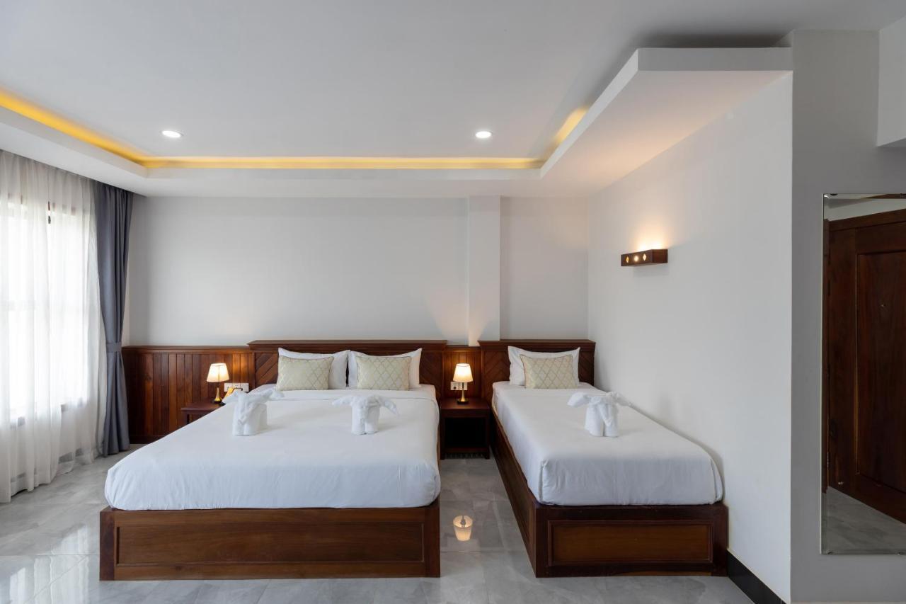 Blanc Smith Hotel Сиемрип Экстерьер фото