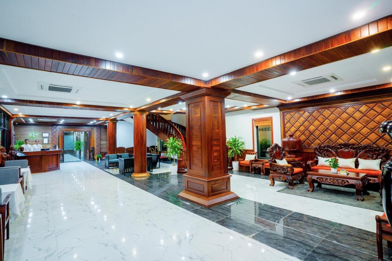 Blanc Smith Hotel Сиемрип Экстерьер фото