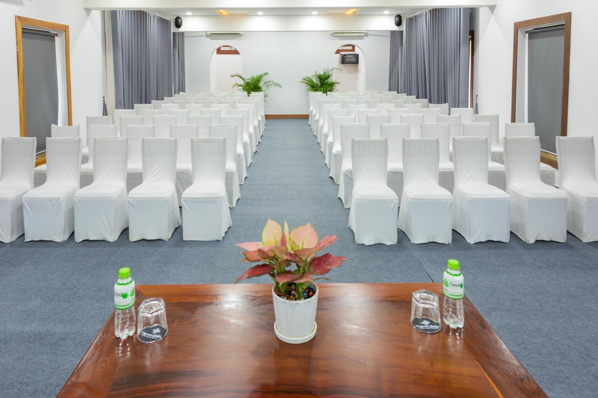 Blanc Smith Hotel Сиемрип Экстерьер фото